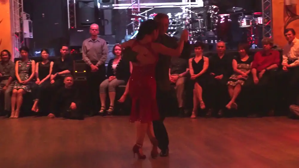 Video thumbnail for Paloma Berrios & Maximiliano Alvarado Tango Demo 3/3 2018 Jan 7