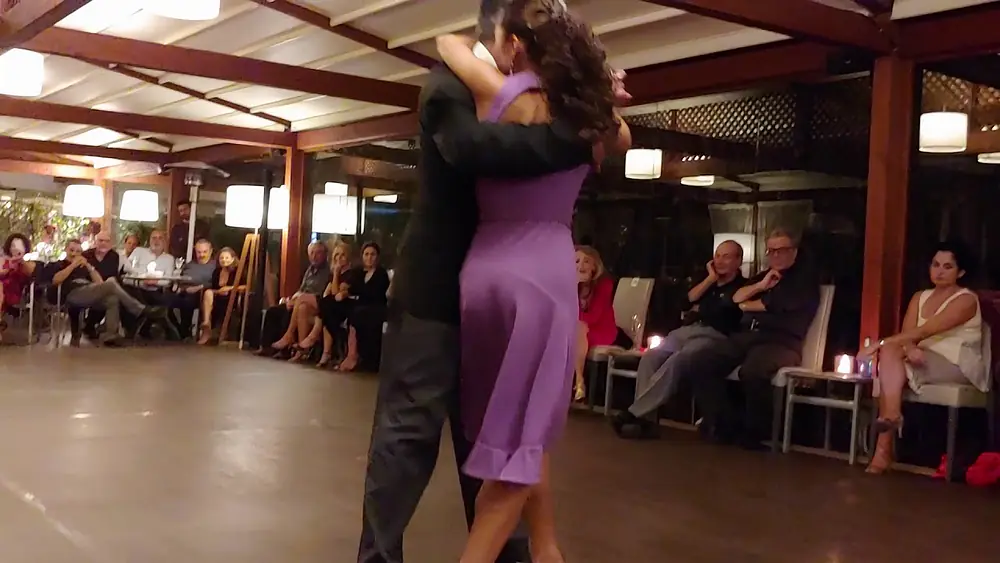Video thumbnail for Osvaldo Roldan & Manuela Rodriguez, Humillación