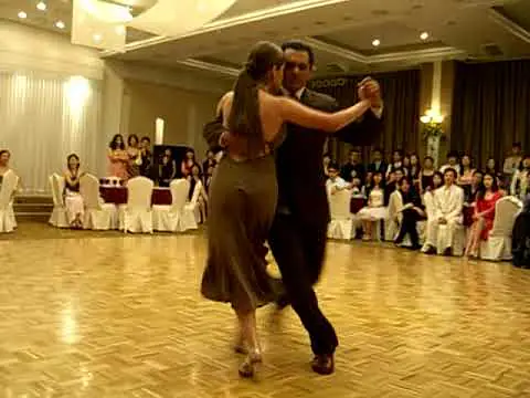 Video thumbnail for 2009 Seoul Tango Festival Grand Milonga - Francisco Forquera y Carolina Bonaventura 01