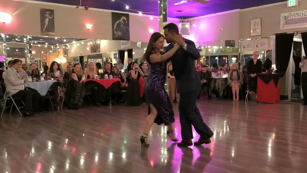 Video thumbnail for Analia Centuríon and Tittu Thomas at El Encuentro 1/3