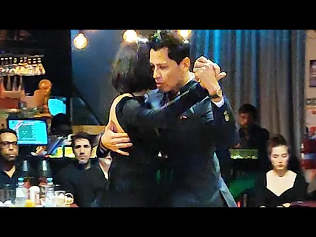 Video thumbnail for Lilian (D'Arienzo) Paula Pandol y Diego Churquina. Milonga Cachirulo 16jul24 (1/3)