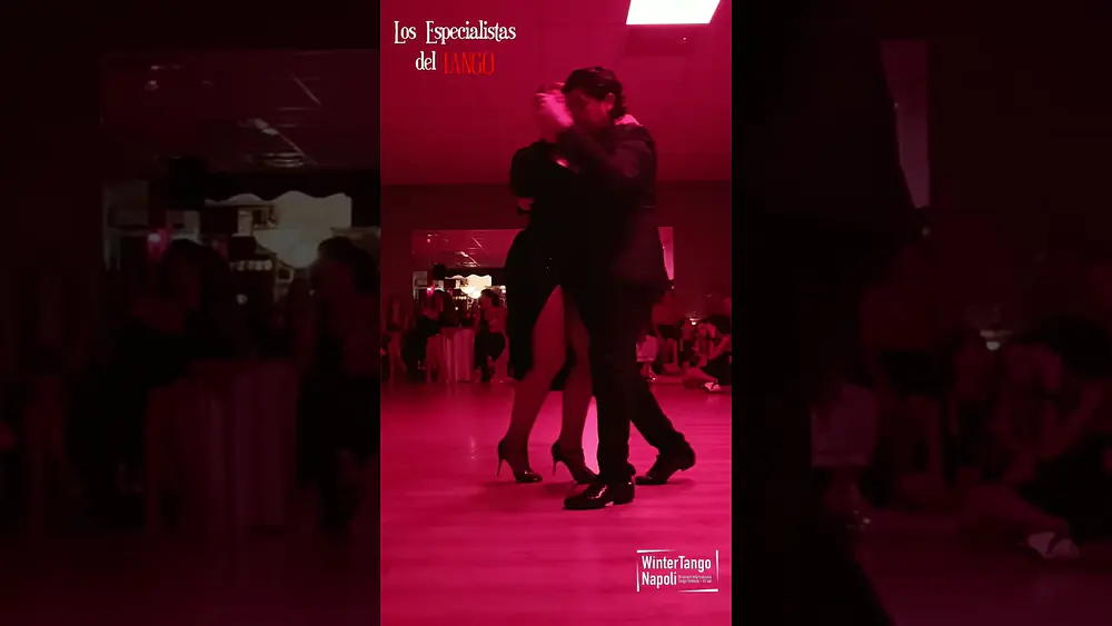 Video thumbnail for Ariadna Naveira y Fernando Sanchez @ Winter Tango Napoli 2023_4/5