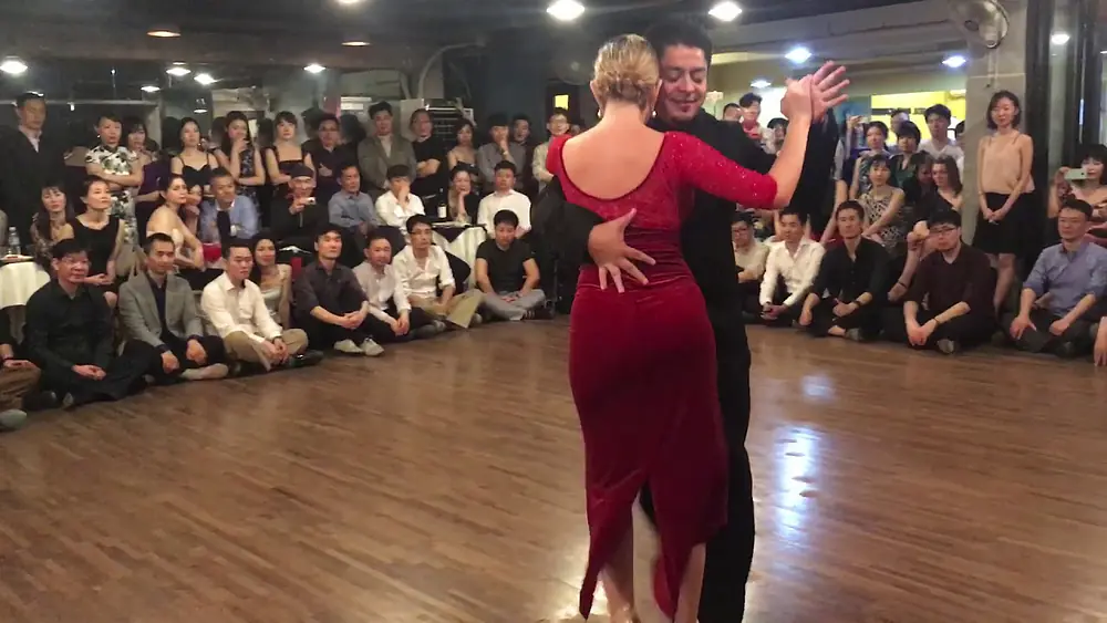 Video thumbnail for 2018.4.21korea seoul el tango Carlitos Espinoza & Noelia Hurtado performance2