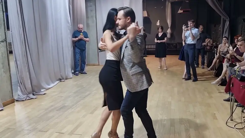 Video thumbnail for Tango: Giro in line - 5 | Mikhail Tchudin - Elvira Kashkarova