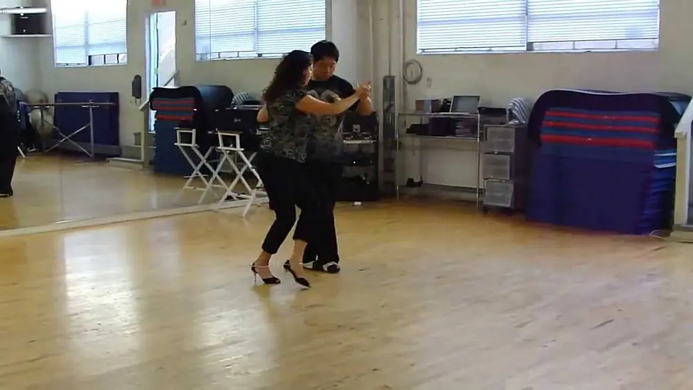 Video thumbnail for Ilona Glinarsky & Meng Wang - Tango Improvisation (Demonstration), August 2010