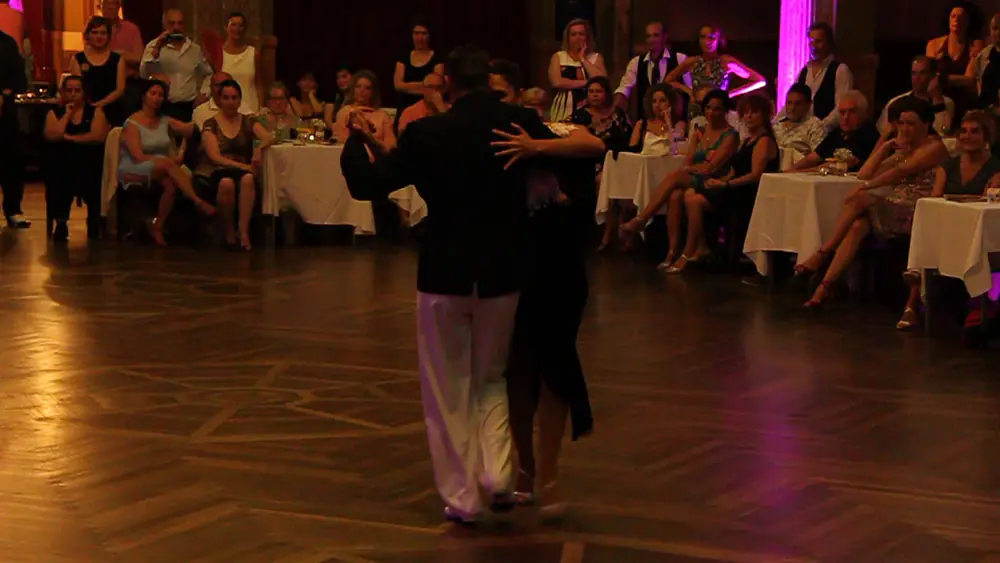 Video thumbnail for MAXIMILIANI CRISTIANI E KARINA COLMEIRO NO 8ºTANGO LIBER - 4/5