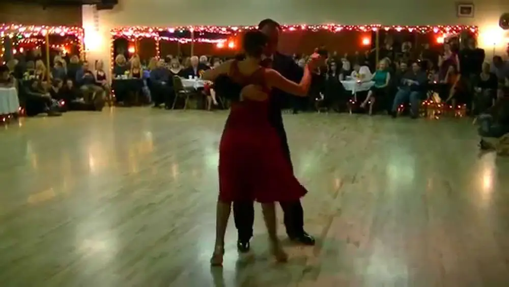 Video thumbnail for Claudia Codega & Esteban Moreno Performance 2/4(Milonga)