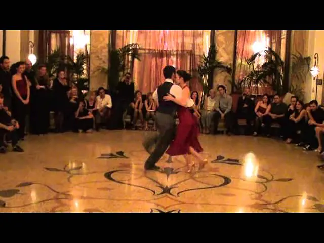 Video thumbnail for Alejandro Beron y Veronica Vasquez @ El Fueye Tango Club Genova