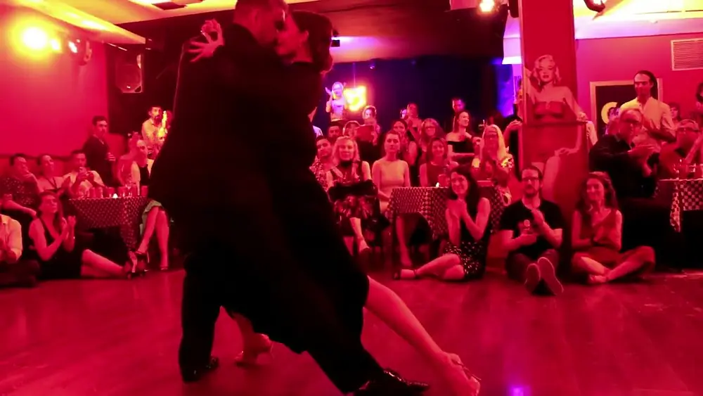 Video thumbnail for Roberto Zucarino y Aldana Valentina - Ya lo ves - D'Arienzo y Mauré