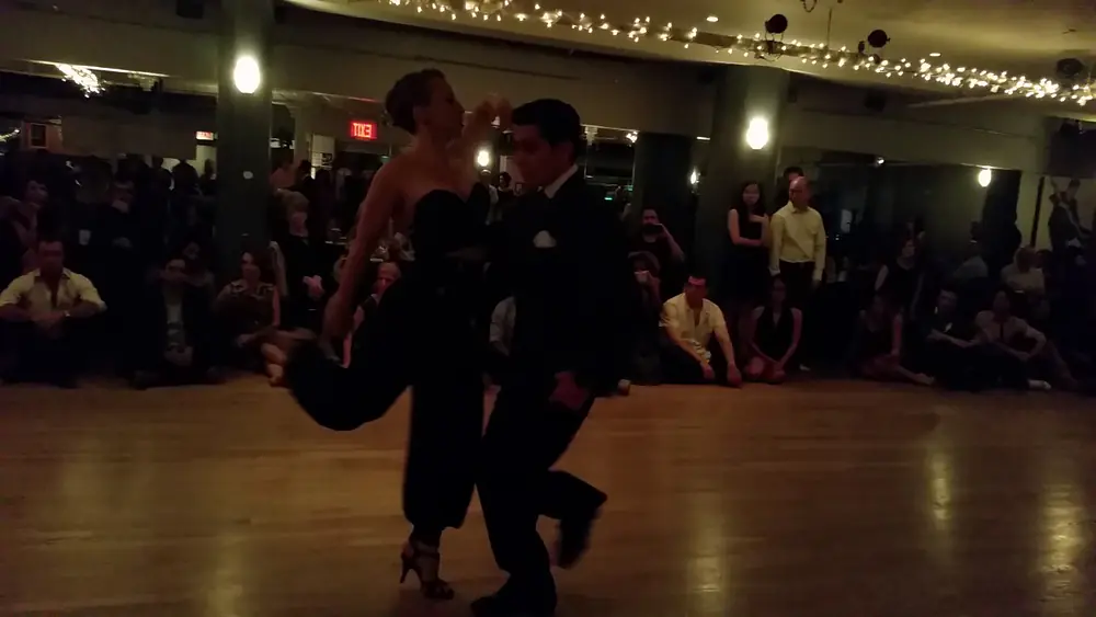 Video thumbnail for Argentine tango: Sara Grdan & Ivan Terrazas - Che Bandoneón