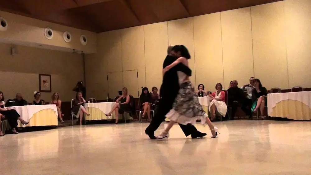 Video thumbnail for Thierry Le Cocq y Alessia Lyndin - "Estrellita mía"