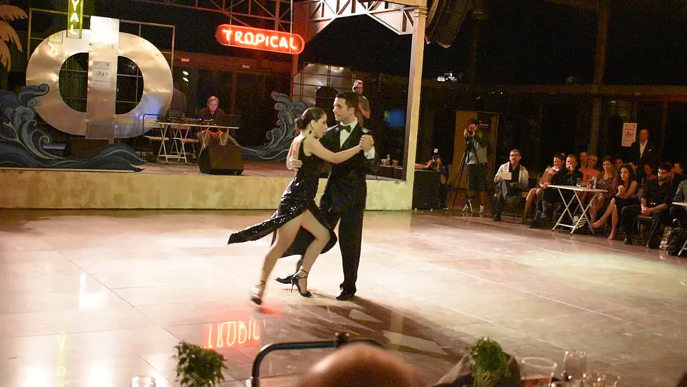 Video thumbnail for Escualo - Marianna Koutandou & Vaggelis Hatzopoulos Athens 31/5/2018