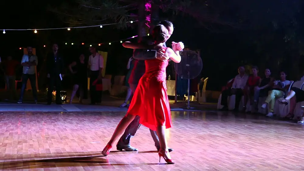 Video thumbnail for Byblos Tango Fest 2015 - Mark Lynx Samuel & Pam Est Là 3/3