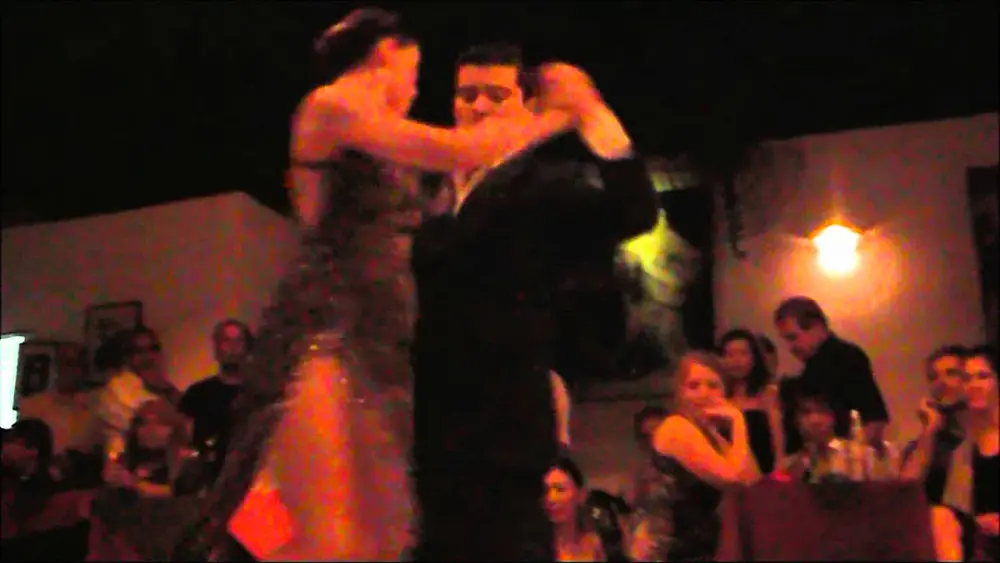 Video thumbnail for SABRINA GARCIA Y CRISTHIAN SOSA - Oigo tu Voz -