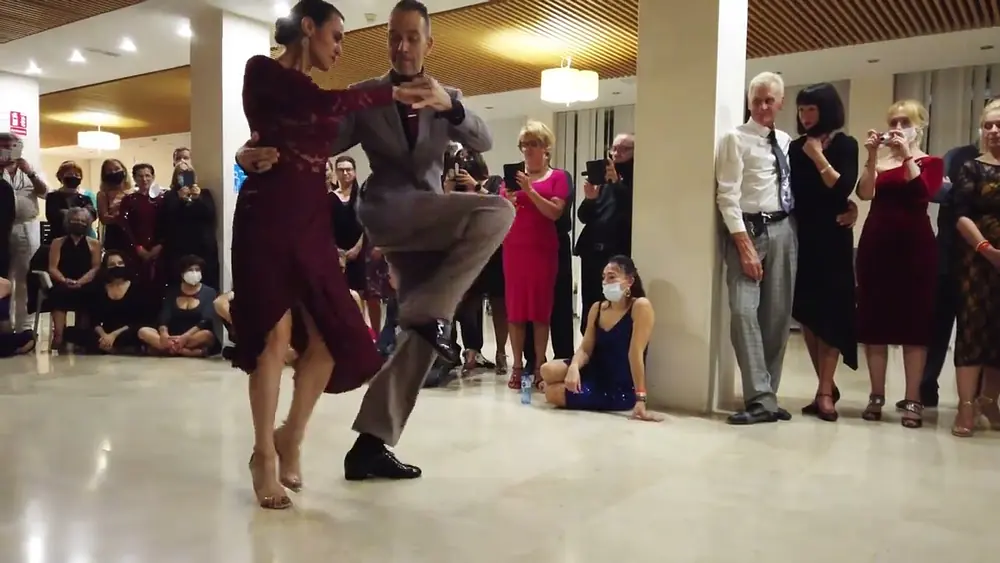 Video thumbnail for Michael Nadtochi ''El Gato'' & Elvira Lambo dance Osmar Maderna's Fantasía en Tango