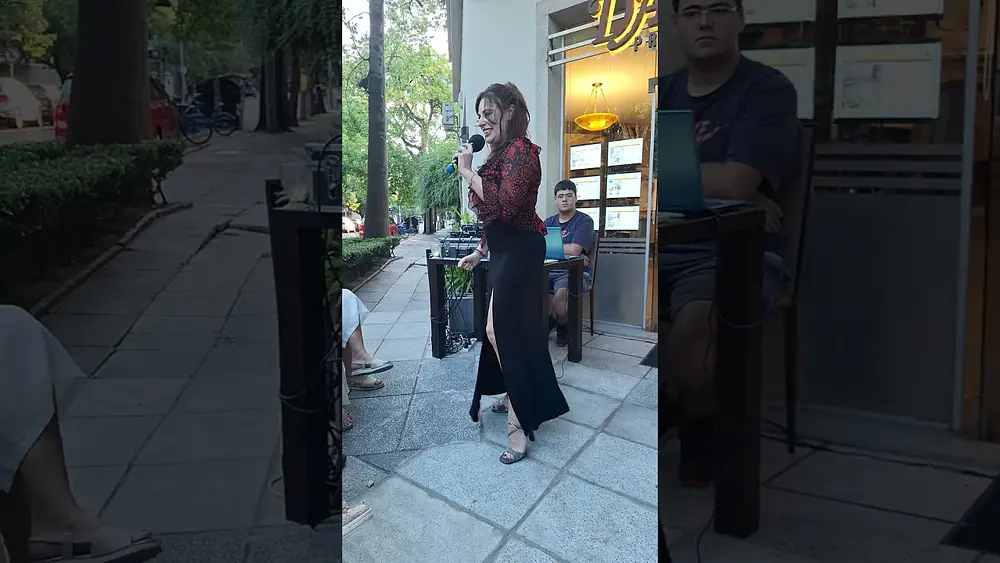 Video thumbnail of Unexpected Street Performance Stuns Everyone