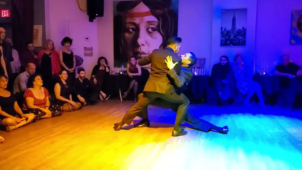 Video thumbnail for Argentine Tango: Leonardo Sardella & Walter Perez - Zum