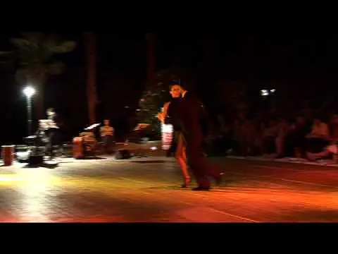 Video thumbnail for 2007 4° Milongueando Tango Festival Leandro Palou e Romina Godoy ballano "Gallo Ciego"