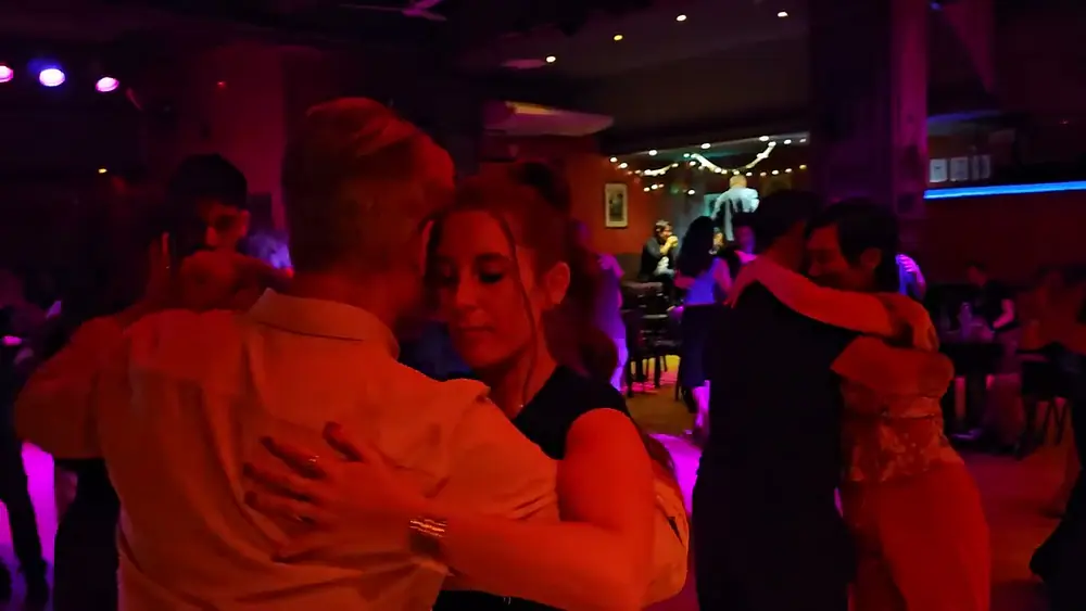 Video thumbnail for Milonga Muy Lunes Tango, Buenos Aires, Argentina (20. 1. 2025) ~ DJ Alejandro Lencina #2