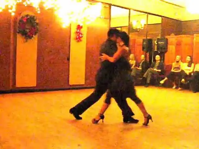 Video thumbnail for Carlos Paredes & Carolina Jaurena @  " La Milonga  Rosa"