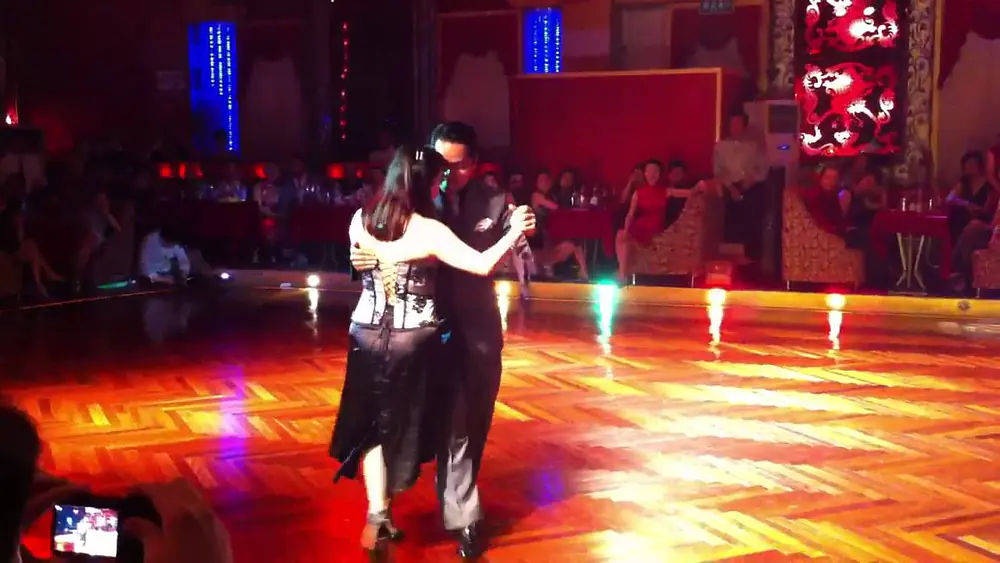 Video thumbnail for 2012 Shanghai tango fest - Gennysan Alcartara y Lily Tan 1/2