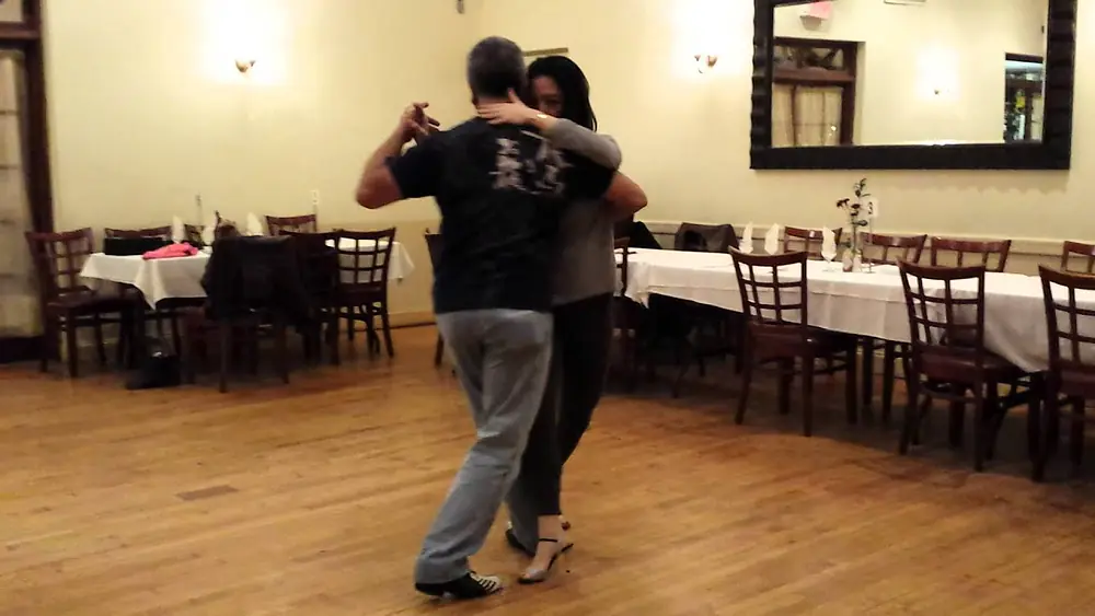 Video thumbnail for Argentine tango class: Jorge Torres @ Astoria Tango School -  Viviani