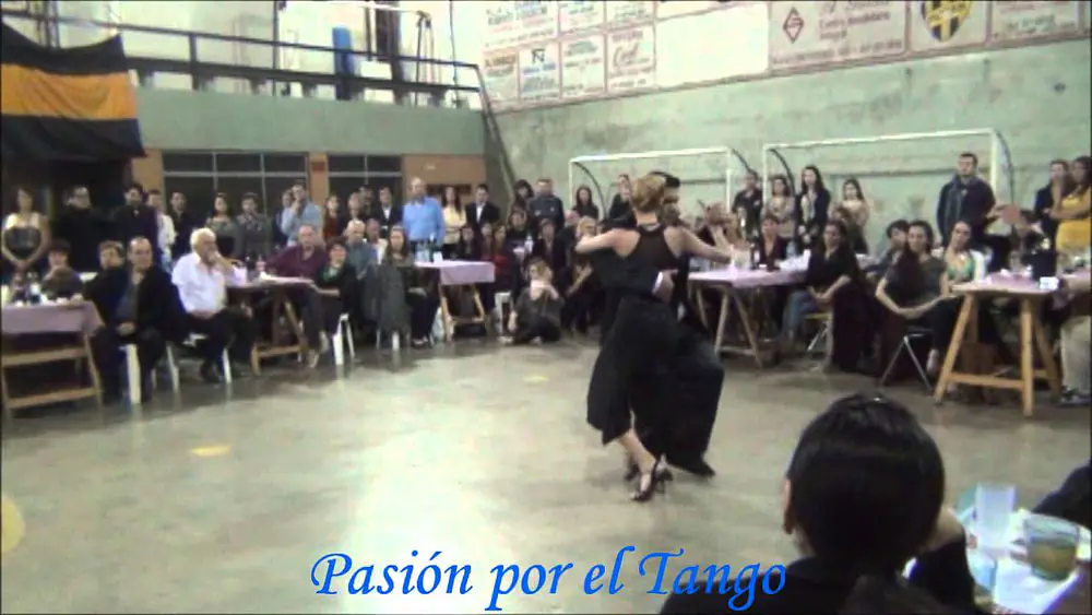 Video thumbnail for MELISA SACCHI y CRISTIAN PALOMO Bailando el Tango TODO ES AMOR en LA MILONGA DEL MORAN