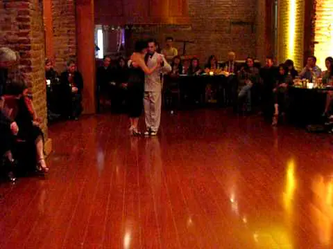 Video thumbnail for Alejandro Hermida y Paulina Cazabon, milonga 3