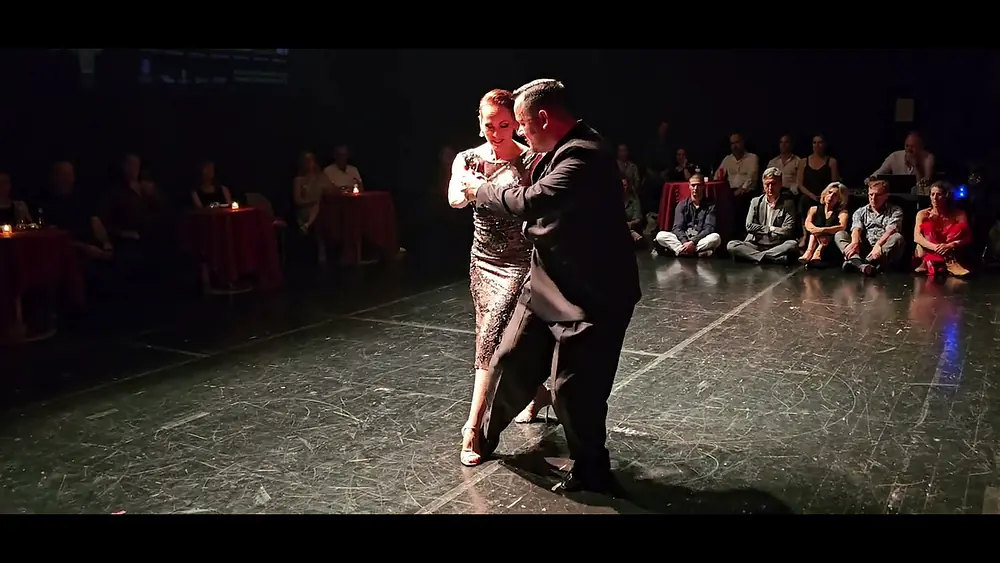 Video thumbnail for Alejandro Lencina y Sabrina Veliz. Juan D'Arienzo-El Corazon Me Engaño. Barcelos Tango Festival. 3/4