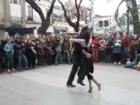 Video thumbnail for Indio Benavente y Roxana Suárez - La cumparsita - Tango - 08