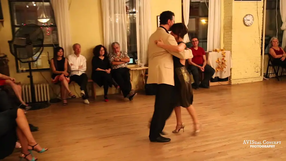 Video thumbnail for María Olivera y Gustavo Benzecry Sabá Vals  Domingo Tango Club  Nov. 15, 2015