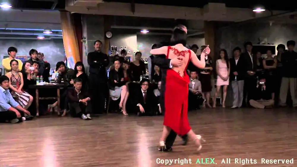 Video thumbnail for OTONO III - 2011-10-03 Cristina Sosa y Daniel Nacucchio farewall milonga 03.mp4