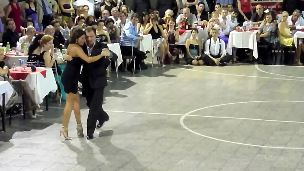 Video thumbnail for Sebastian Missé et Andrea Reyero 2010 Milonga