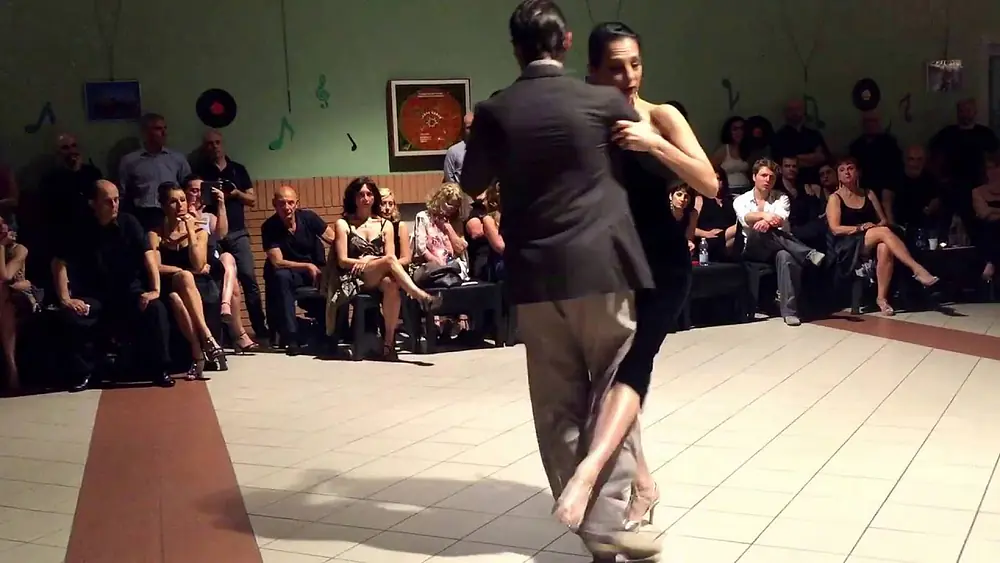 Video thumbnail for Maria Filali & Giampiero Galdi - Esibizione Fienile di Viareggio - Sin Palabras - Tango