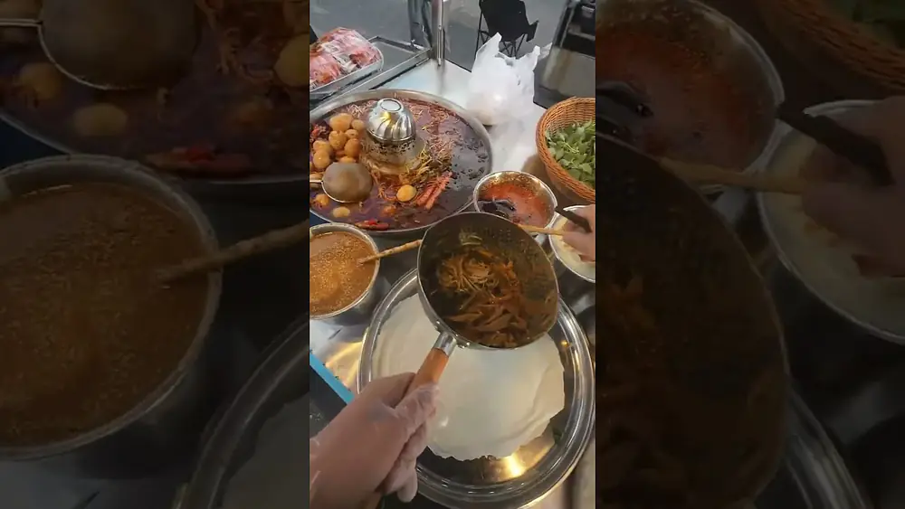 Video thumbnail of #streetfood #food #delicious #noodles #thaifood
