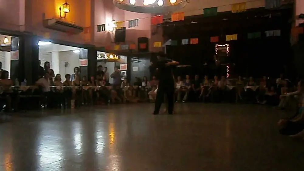 Video thumbnail for Karina Colmeiro y Sebastian Arrua en El Motivo. 7/1/2013. Milonga