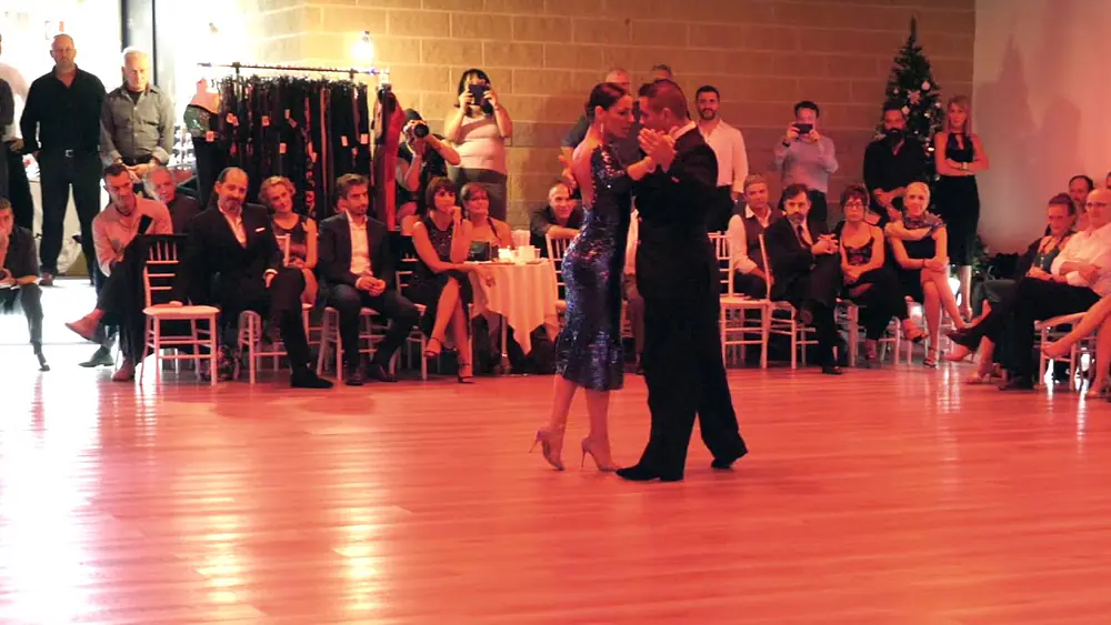 Video thumbnail for Carlos Estigarribia e Letizia Messina ballano "MANDRIA"