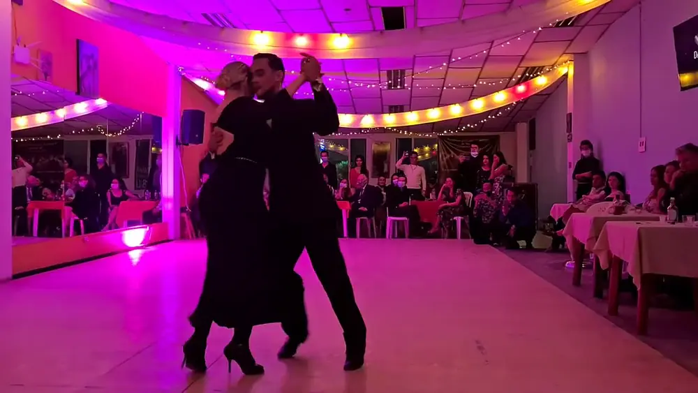 Video thumbnail for Noelia Hurtado y Juan David Vargas - Vals