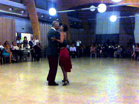 Video thumbnail for 2010 Berti Gianluca e Federica Bolengo ballano di Juan D'Arienzo "Bien Porteña"