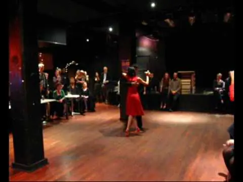 Video thumbnail for Eva Garlez y Pablo Rodriguez - Tango Milonguero