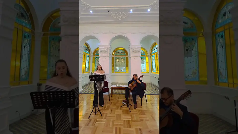 Video thumbnail for “Yo no lo sé de cierto” / Julio César Oliva  Eugenia Ramírez, soprano / César Lara, guitarrista