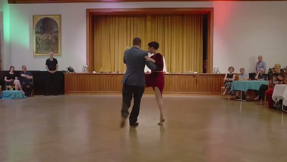 Video thumbnail for Barbara Carpino y Claudio Forte bailan Lidia Borda - Tu palida voz