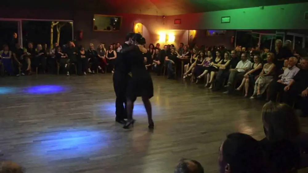 Video thumbnail for Raphael Passaquay y Natalia Ochoa 3 di 3