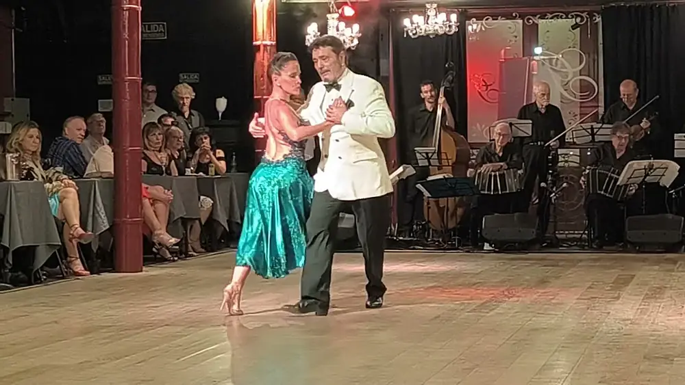 Video thumbnail for Carlos Rivarola y Laila Rezk bailan La Rayuela - Osvaldo Pugliese