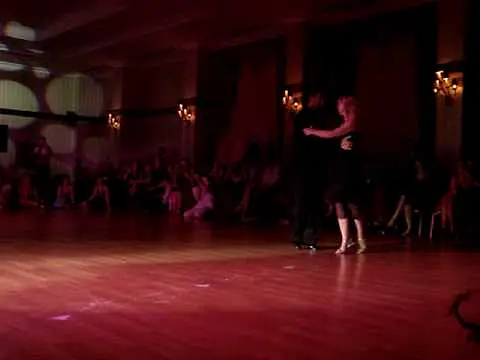 Video thumbnail for Damian Rosenthal and Celine Ruiz. La vida es una milonga, show at Tangon-2010