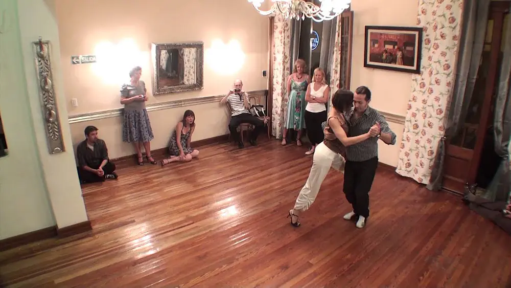 Video thumbnail for Gustavo Rosas y Gisela Natoli.Tango.Demo en Buenos Aires.