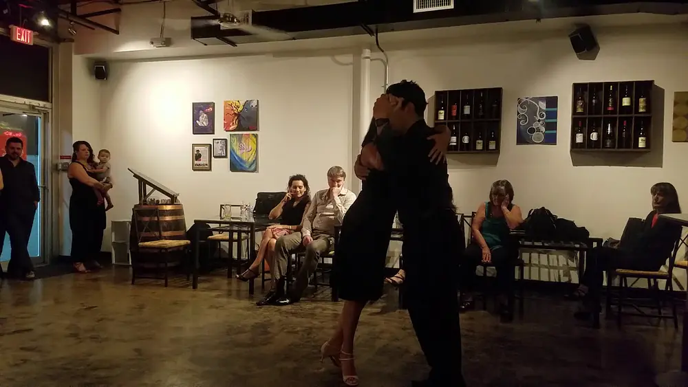 Video thumbnail for Eva Garlez & Pablo Rodriguez - Tango Milonguero @Houston