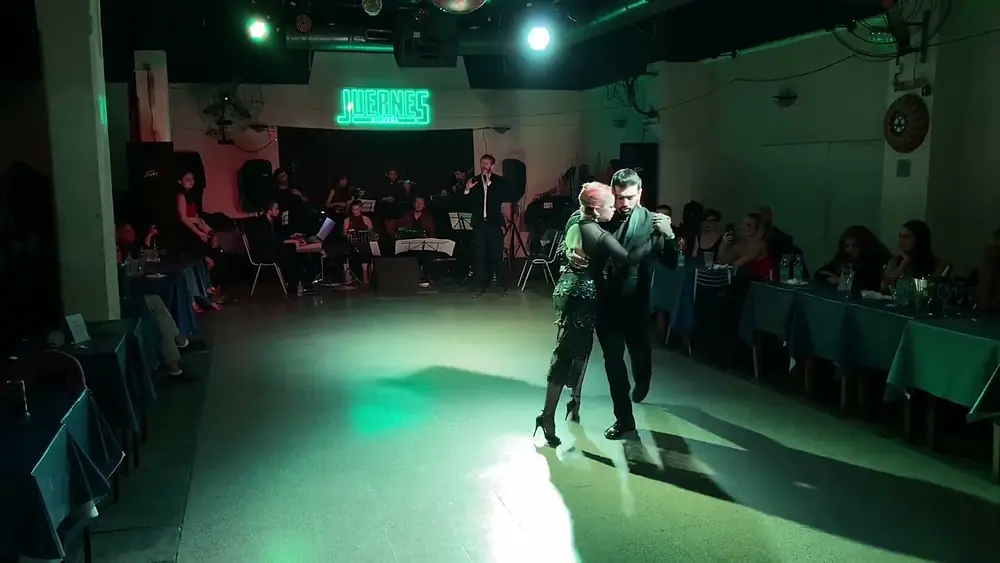 Video thumbnail for Fernando Carrasco y Carolina Couto en Juernes Milonga - Festival Sed de Campeones