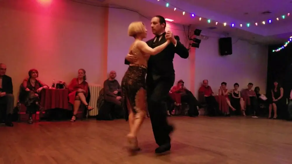 Video thumbnail for Argentine tango: Analia Carreno and Luis Ramirez - Mandria