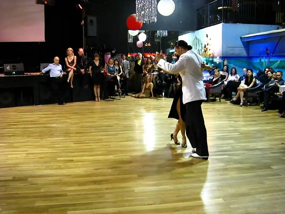 Video thumbnail for Lucas Di Giorgio y Mayumi Fujio at Cocomo 04-18-2010, 1 of 2